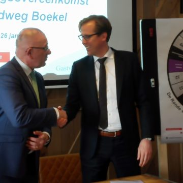 Handtekening voor aanleg rondweg Boekel gezet