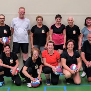 Volleybal voor alle leeftijden en niveaus, probeer het zelf!