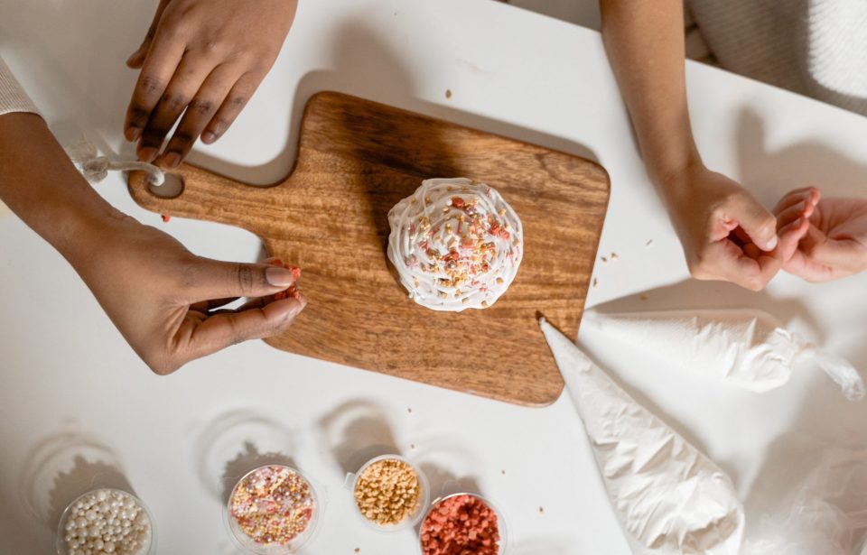 Cakejes versieren – spelletjesmiddag bij de Basement