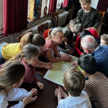 Bezoek Heemkundekring maakt geschiedenisonderwijs fantastisch