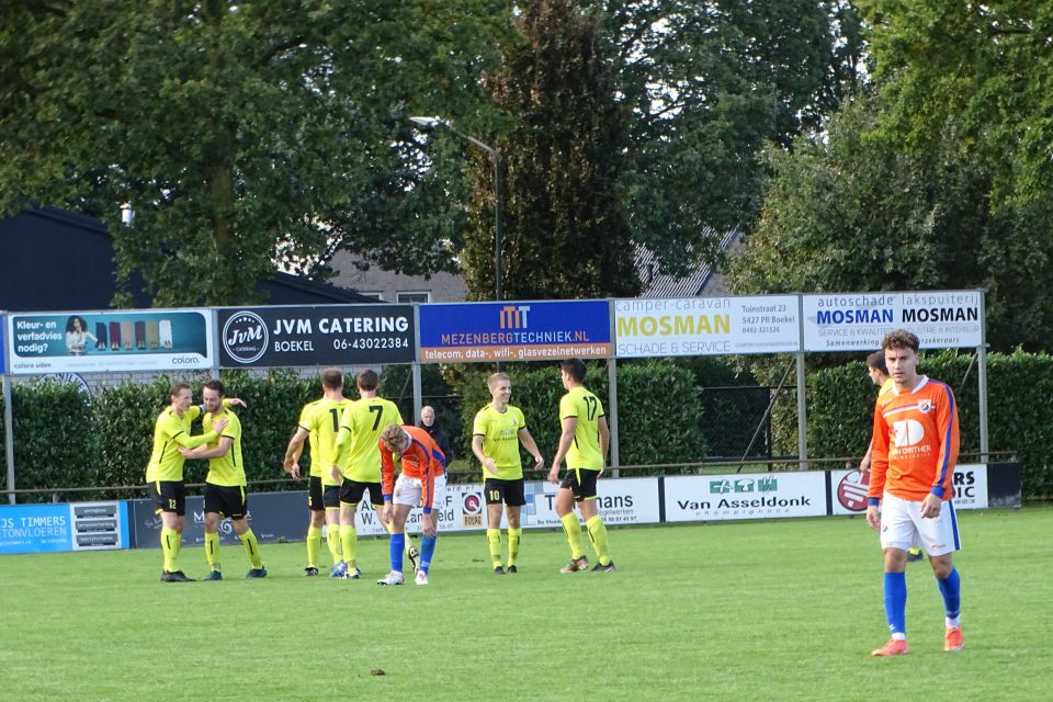 Ook de 4e wedstrijd in de 2e Klasse E wist v.v. Boekel Sport 1 in winst om te zetten. Op het eigen Sportpark De Donk werd DAW 1 uit Schaijk met 2-1 naar huis gestuurd.