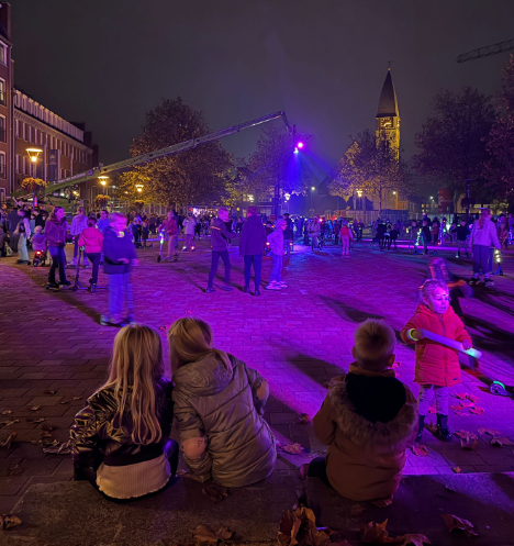 Skaten op het plein (Halloween editie) weer een groot succes!